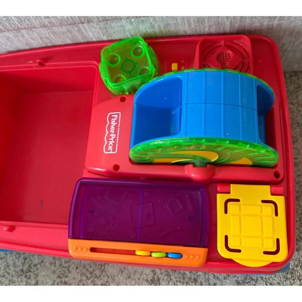 Fisher Price 2 in 1 Activity Wagon Peek A Boo Blocks Walker Pull Toy 9 Blocks